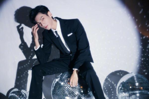 雷佳音李現撞衫遭吐槽！33位男星撞衫修羅場，誰醜誰尷尬