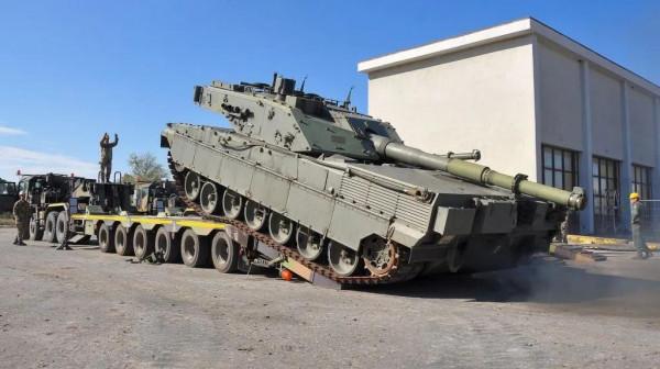 C1“公羊”坦克圖集（87圖）