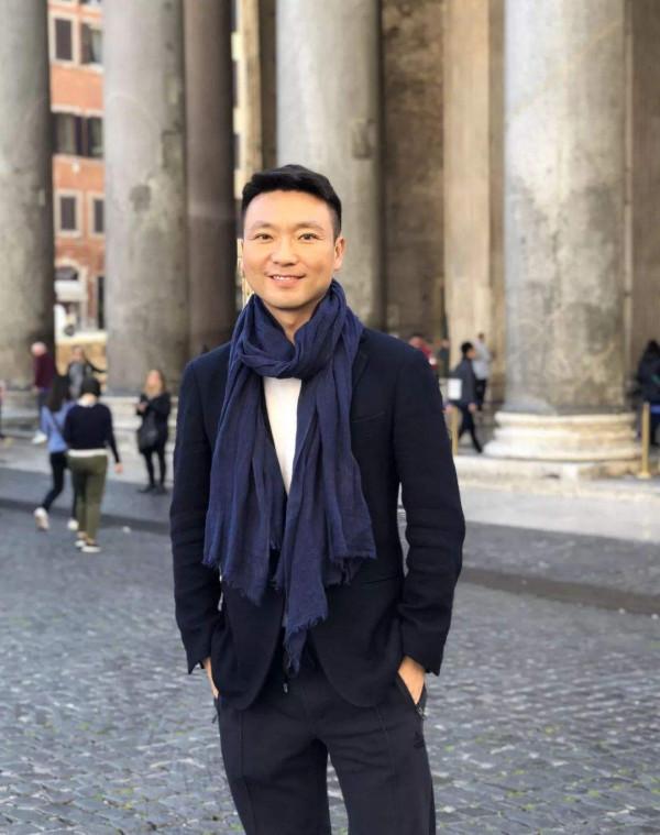 《新聞聯播》主播康輝:母親帶著遺憾離世,他和妻子含淚彌補 《新聞聯播》主播康輝:母親帶著遺憾離世,他和妻子含淚彌補