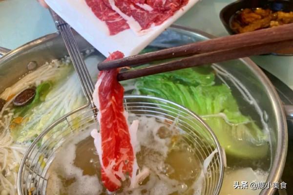 冬天涮火鍋該吃啥？牢記24種葷素佐菜，火鍋每次涮到爽，建議收藏