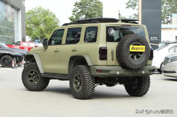 霸氣側漏 坦克300潛行者曝光 裝甲塗層 超大全地形輪胎