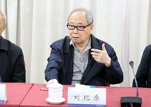 他是原中監委委員，官至正部級，1978年被平反，兒子是航天局局長