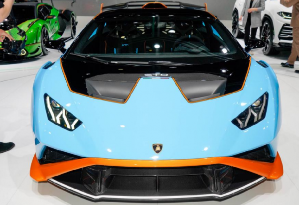 接近賽車的超跑,蘭博基尼Huracán STO氣場十足,擁有鯊魚式前臉 接近賽車的超跑,蘭博基尼Huracán STO氣場十足,擁有鯊魚式前臉