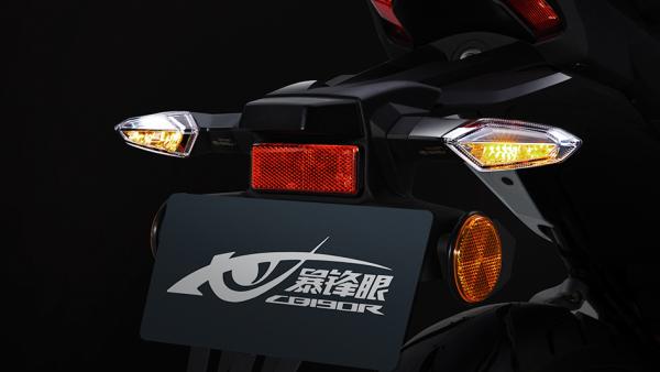 20年沒騎摩托車了，最近很想買一輛，CB190R和DR250，如何選？