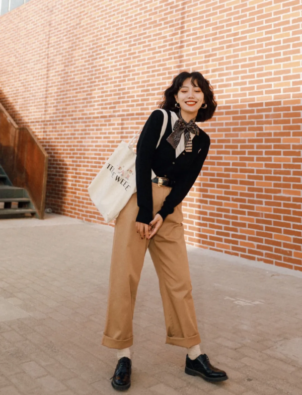 針織衫 +5件下裝，上班上學照著穿好看又時髦