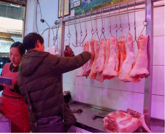 吃肉有益還是有害？國外研究給出答案，健康吃肉牢記一多三少