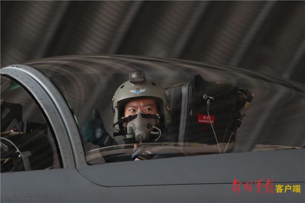 各部隊新年度軍事訓練高起點展開