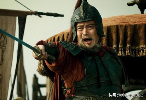 東漢末年前期實力NO&period;1的諸侯是誰？不是董卓，也不是袁紹