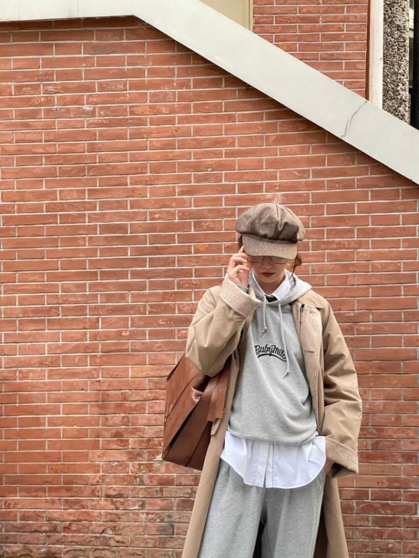 秋冬穿搭選擇暖色,棕色調佔據半邊天,詮釋復古時尚 秋冬穿搭選擇暖色,棕色調佔據半邊天,詮釋復古時尚