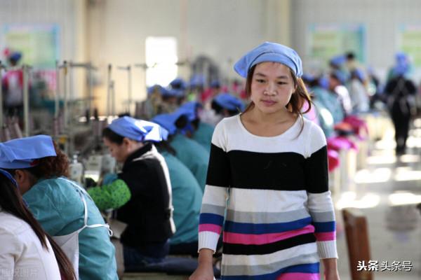 多深的痛恨？會讓農村剩男說出：“房地產不崩盤，天理難容”