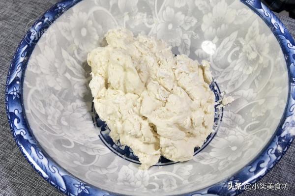 蔥油餅這樣做，真的是太香了，一週吃7次都不膩，詳細做法教會你