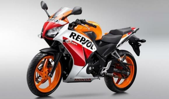 入門級仿賽的恩怨情仇，逼宮上位喋喋不休