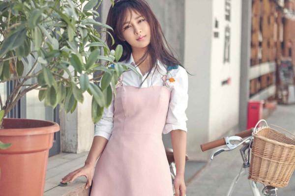 楊紫被換半夜離劇組,《左耳》被蘇有朋拒絕,因沒有獲獎嚎啕大哭 楊紫被換半夜離劇組,《左耳》被蘇有朋拒絕,因沒有獲獎嚎啕大哭