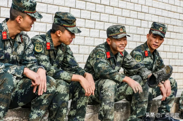 這些武警專屬“妝容”,你可都見過? 這些武警專屬“妝容”,你可都見過?