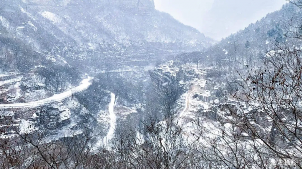 一場雪,讓太行大峽谷變成了一幅水墨畫 一場雪,讓太行大峽谷變成了一幅水墨畫