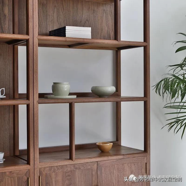 148㎡新中式，黑檀+黑胡桃傢俱，通透禪意，一進門就被治癒了