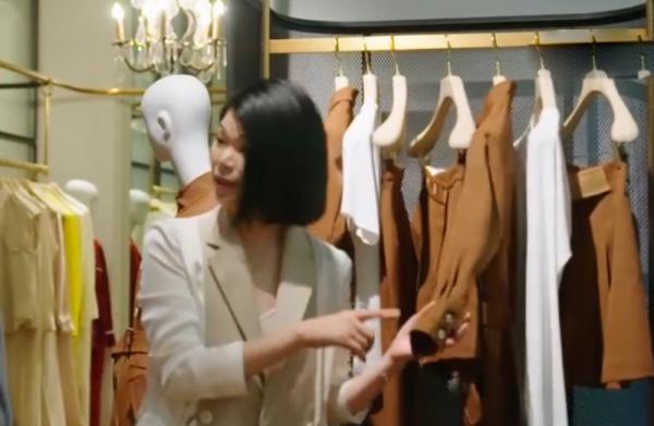 醜小鴨呂燕:20歲成頂級超模,30歲嫁法國貴族,她到底經歷了啥? 醜小鴨呂燕:20歲成頂級超模,30歲嫁法國貴族,她到底經歷了啥?