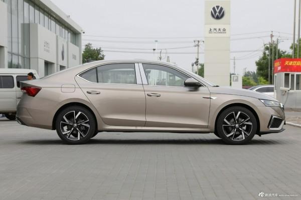 主打價效比 15萬左右的緊湊級轎車推薦