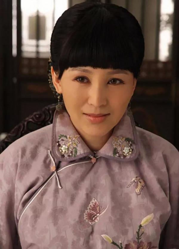 《打狗棍》中那素芝有個戀愛腦,傻的可愛 《打狗棍》中那素芝有個戀愛腦,傻的可愛