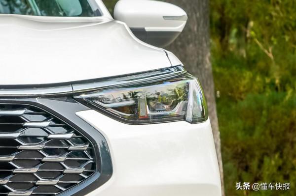 10萬元實用家轎,福特福睿斯對比大眾朗逸 10萬元實用家轎,福特福睿斯對比大眾朗逸