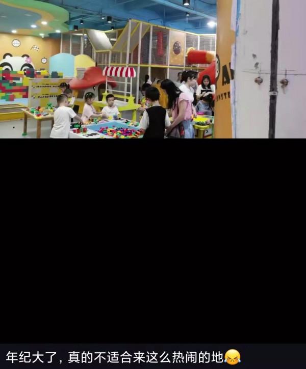 “40多歲生孩子，能跟得上孩子的體力嗎？”30歲的雙胞胎媽媽發問