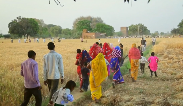 印度奇葩喪宴，為了面子請客2500人，結果揹負高額債務