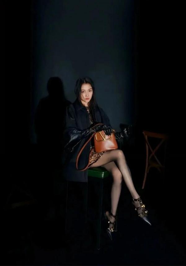 有人說關曉彤是全世界最好的女孩