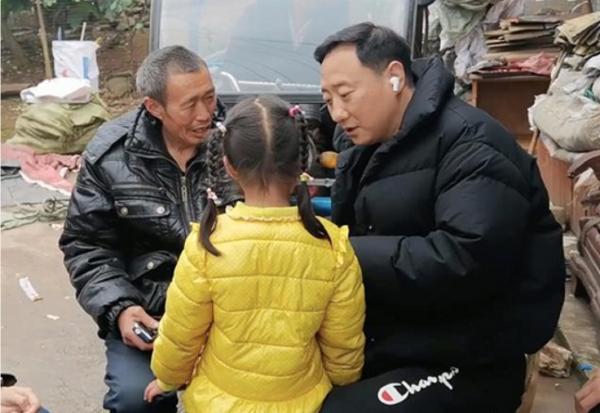 停播3年，那個從不開罰單的“網紅交警”譚喬，為何患抑鬱症了？