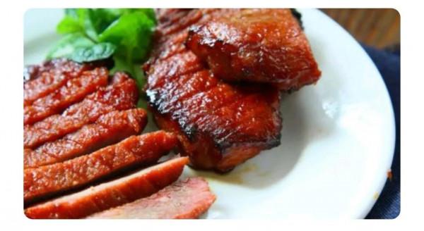廣東人經常吃蜜汁叉燒肉是怎麼做。現在就教你