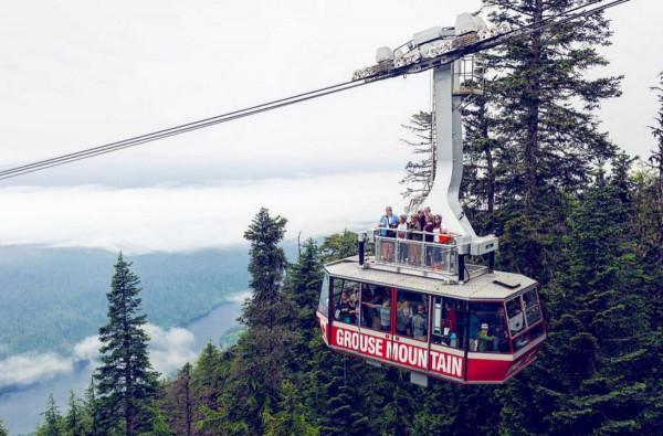 奧地利登山纜車，鋼鐵構架進入隧道卻突發大火，155人燒成灰燼