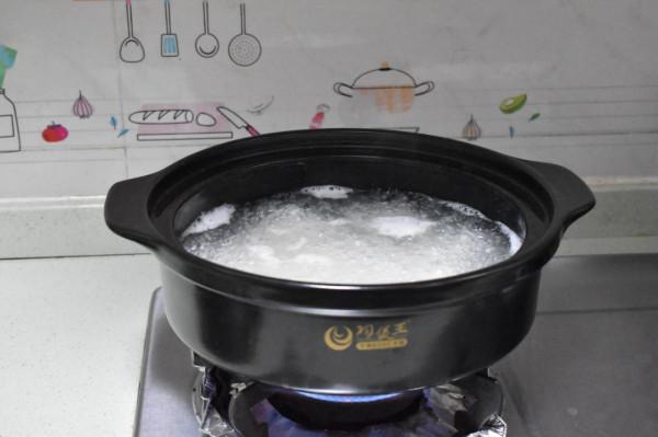 早餐吃這碗粥太幸福了，只需三樣食材，這樣做鮮美香滑，營養豐富