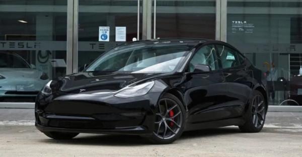 大眾汽車被特斯拉整暈了！“迪斯不斷提及特斯拉，結果適得其反”