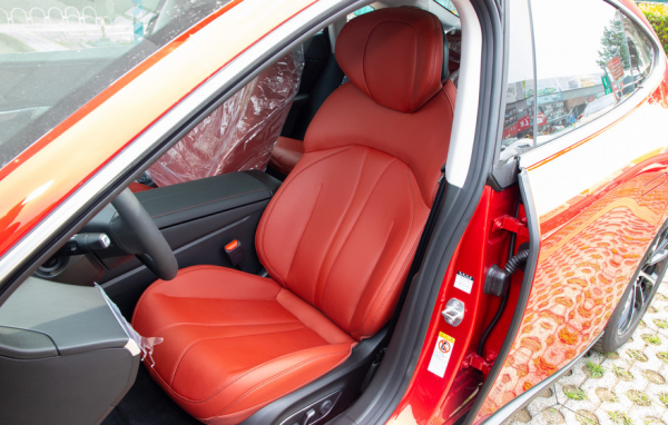 國產小鵬P7,續航里程670公里,價格位元斯拉Model3低 國產小鵬P7,續航里程670公里,價格位元斯拉Model3低