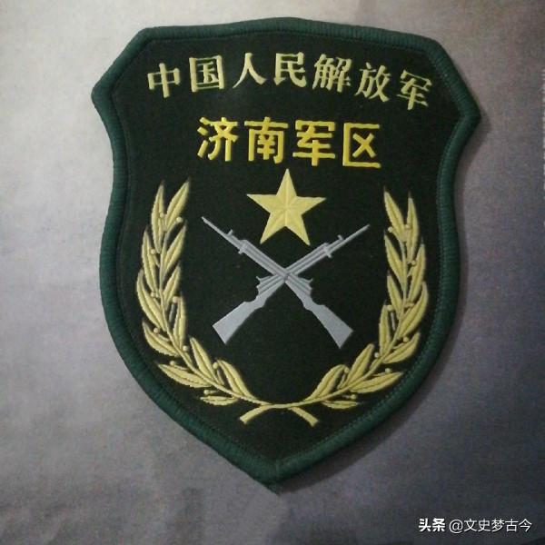 1988年實行新軍銜制，濟南軍區正、副司令員，授予什麼軍銜？