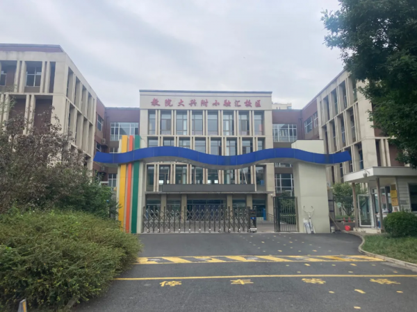 300-400萬 有地鐵&;商業的地鐵旁次新小區 應該如何選? 300-400萬 有地鐵&;商業的地鐵旁次新小區 應該如何選?