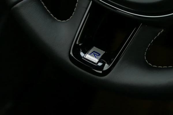 二手沃爾沃插混S60：4.7秒破百，7分錢一公里