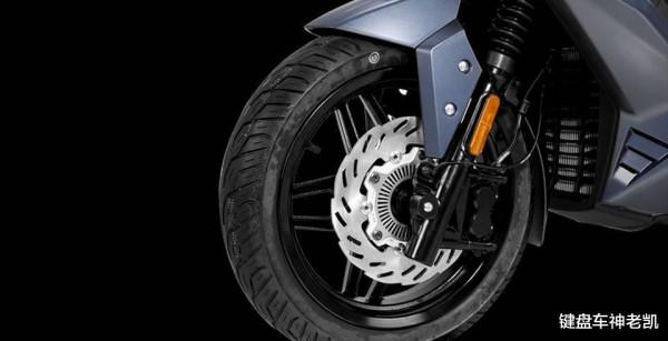 三陽兩款新車登場，以高配置、低售價強勢切入，攪局國內踏板市場