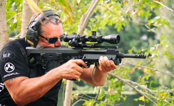 RFB™無託步槍—堅韌而卓越的鬥牛犬