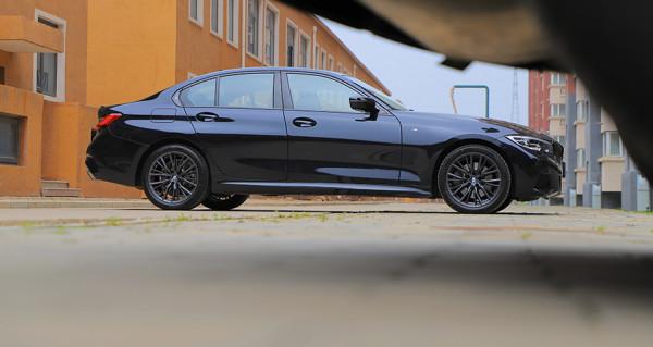 「鵬哥聊車」寶馬3繫有必要多花5萬買高功率嗎? 「鵬哥聊車」寶馬3繫有必要多花5萬買高功率嗎?