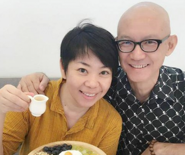 55歲女星直播剃度出家引熱議！回應：已跟老公離婚，兒子引以為榮