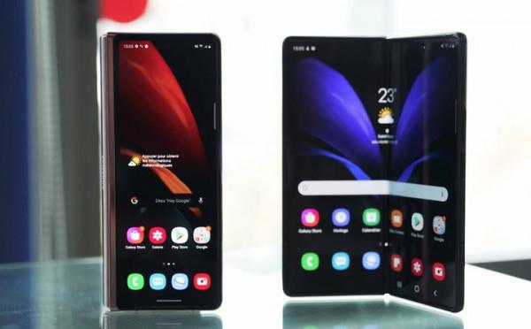 「摺疊屏」能復現天馬行空的手機形態嗎？