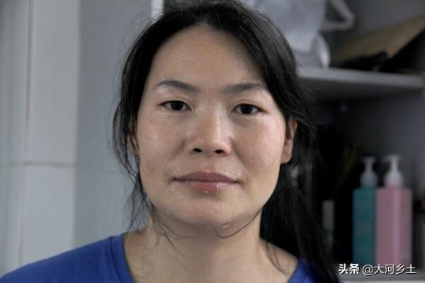 男童突然發病確診重症,爸爸藉故外出,耳聾媽媽獨自帶他艱難求醫 男童突然發病確診重症,爸爸藉故外出,耳聾媽媽獨自帶他艱難求醫