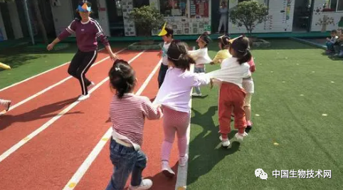 為什麼“為母則剛”，奶爸更溫柔？科學家發現來自嬰兒的重要線索