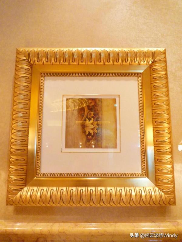 全球最奢華的酋長皇宮酒店,品嚐金子咖啡。黃金連廁所也不放過 全球最奢華的酋長皇宮酒店,品嚐金子咖啡。黃金連廁所也不放過