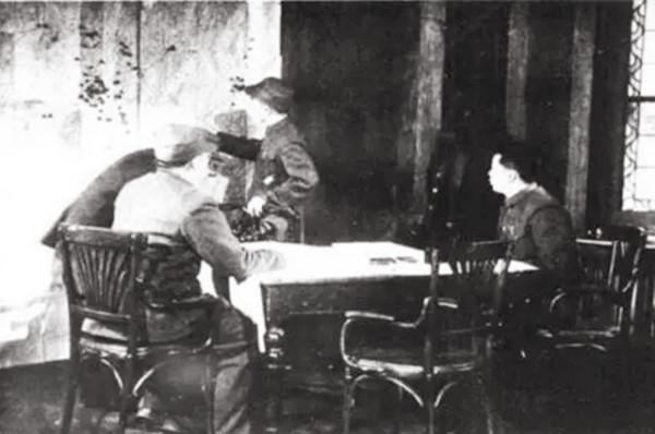 抗戰勝利後,八路軍山東軍區六個主力師開赴東北,師長都是誰? 抗戰勝利後,八路軍山東軍區六個主力師開赴東北,師長都是誰?