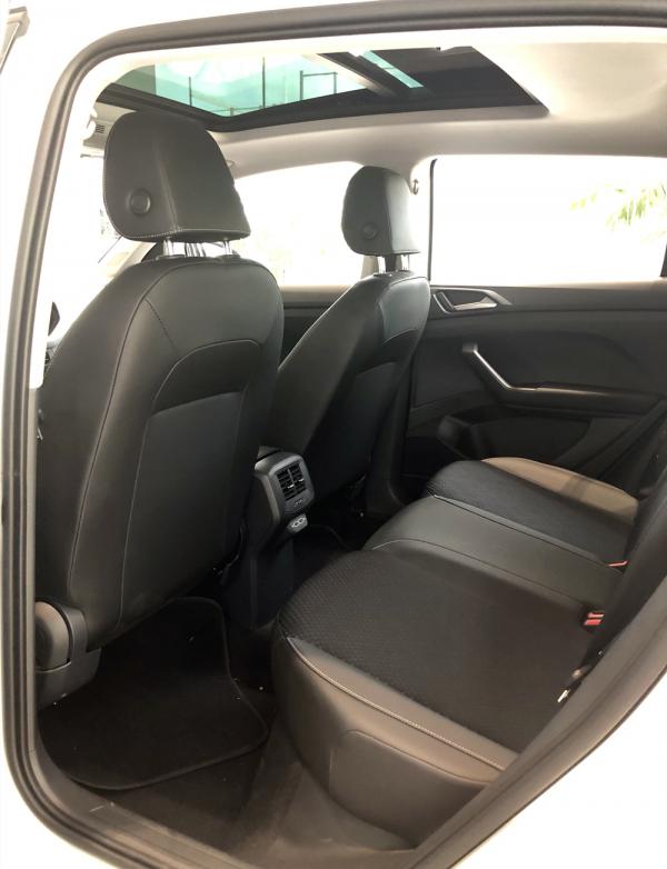 探店丨大眾探影,小身材大空間,好停車,就是價格有點貴 探店丨大眾探影,小身材大空間,好停車,就是價格有點貴