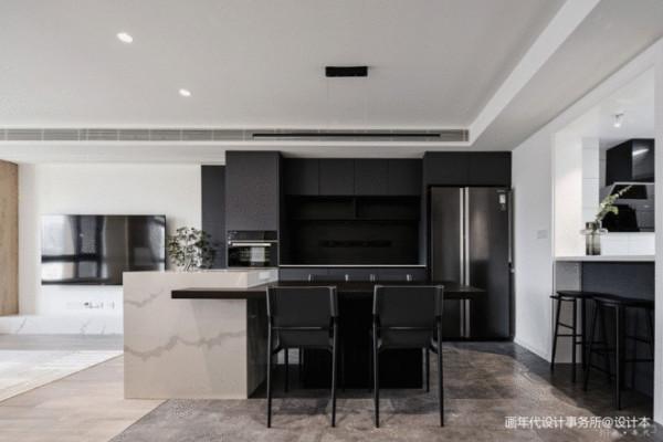 一家三口花45萬打造160平溫馨之家：一間屋子，兩種風格