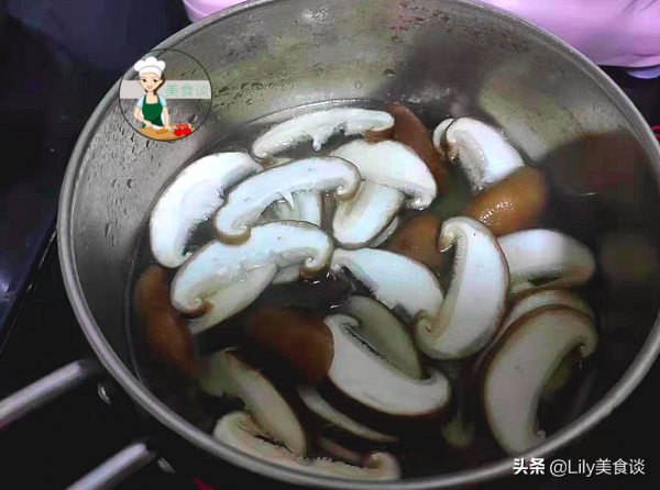 入冬後，這素菜要多吃，不放肉炒也很香，簡單又營養，孩子都愛吃