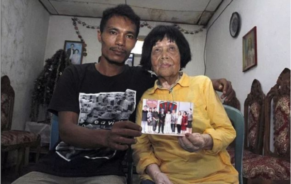 印尼82歲老太撥錯電話，與28歲小夥譜出戀曲，後小夥被狀告遺棄罪