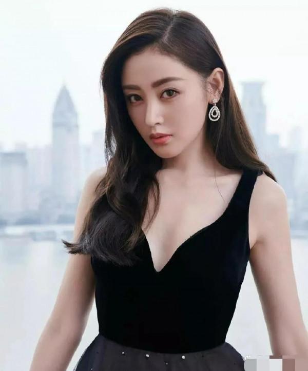 張天愛優雅氣質 張天愛優雅氣質